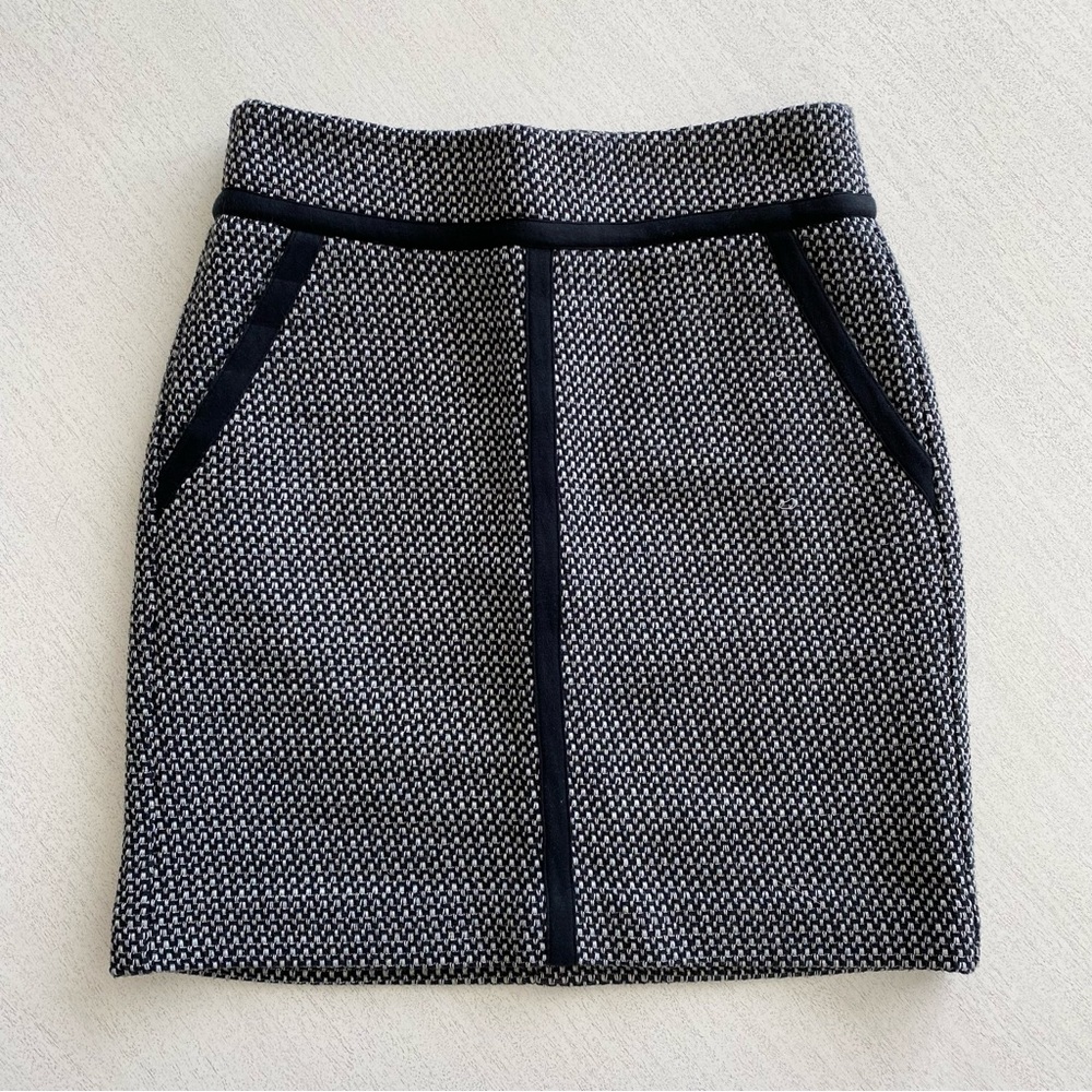Ann Taylor Loft Navy and White Pencil Skirt